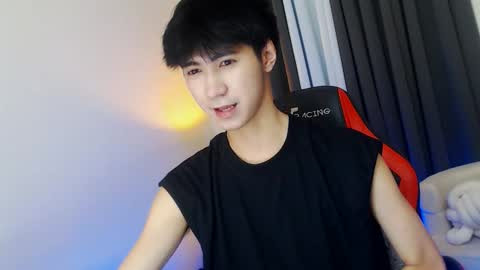 Snapshot of babymasterbater chatting on 14, 12, 2025 call me james online show from 14, 12, 2025