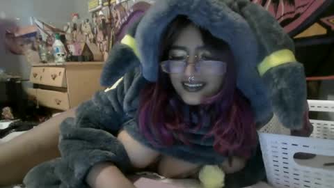 Snapshot of babymelodyx0x chatting on 18, 6, 2026 Melody 3 online show from 18, 6, 2026
