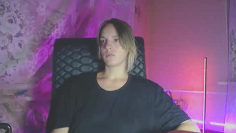 Snapshot of babymuro4ka chatting on 4, 10, 2025 Sonya online show from 4, 10, 2025