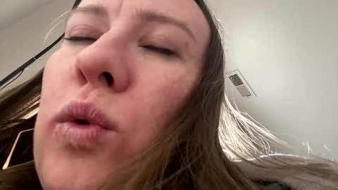 babyslut03_23 online show from 19, 4, 2026