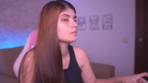 babyzoe_ online show from 13, 2, 2025