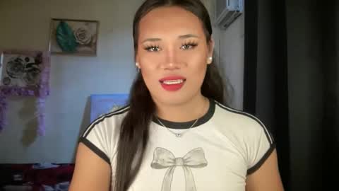 AMARA - FOLLOW ME AND THUMBS UP online show from 13, 2, 2026