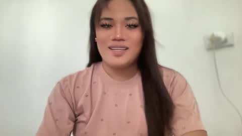 AMARA - FOLLOW ME AND THUMBS UP online show from 24, 4, 2026