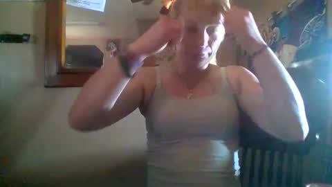 Badbitch520 online show from 23, 4, 2026