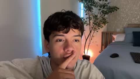 Snapshot of badboy_one chatting on 30, 7, 2026 jhojan online show from 30, 7, 2026