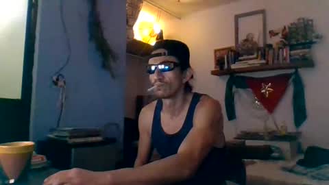 Snapshot of badhombremx chatting on 20, 12, 2024 Mexican livin Off the Wall online show from 20, 12, 2024