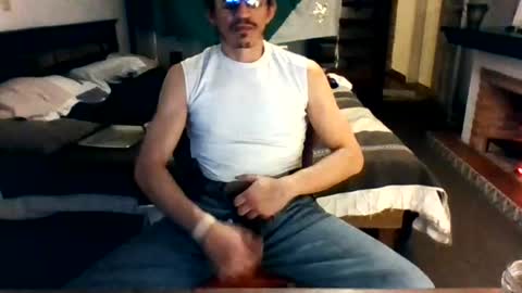 Mexican livin Off the Wall online show from 7, 7, 2026