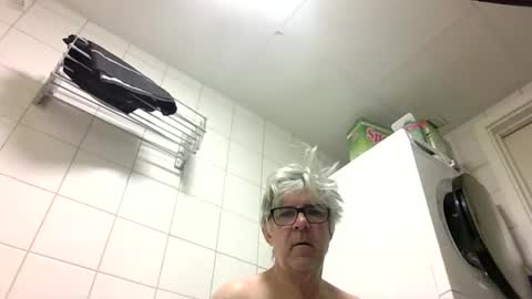 Snapshot of baggelina75 chatting on 17, 4, 2026 baggelina75 online show from 17, 4, 2026