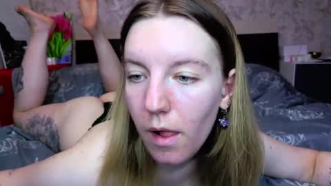 holly online show from 5, 4, 2026