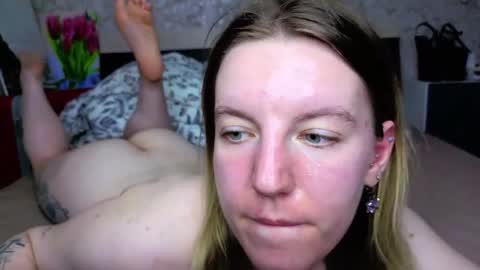 holly online show from 24, 4, 2026