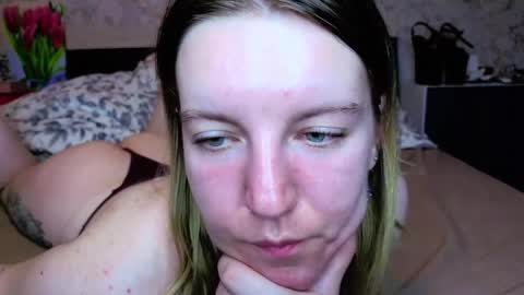 holly online show from 27, 4, 2026