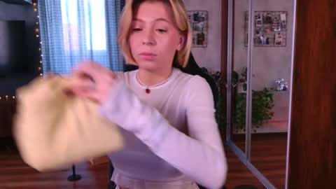 Elly online show from 21, 2, 2026