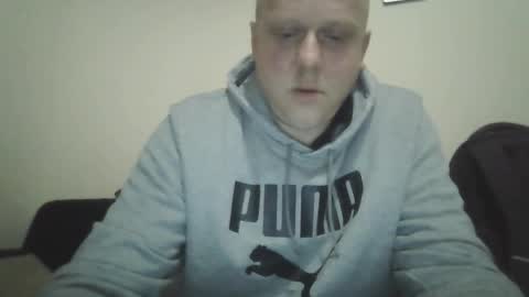 Snapshot of ballzrockwell chatting on 27, 5, 2026 ballzrockwell online show from 27, 5, 2026