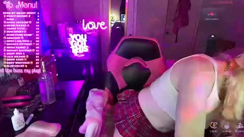 Bambi Sparkles TS online show from 19, 5, 2026