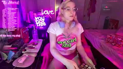 Bambi Sparkles TS online show from 23, 5, 2026