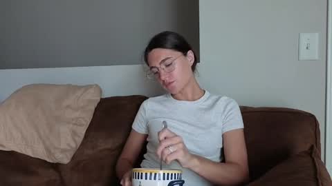 bambifarrina online show from 24, 4, 2026