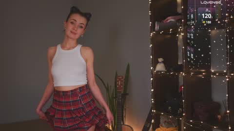 Snapshot of bananya_kitty chatting on 27, 12, 2024 Ellen and online show from 27, 12, 2024