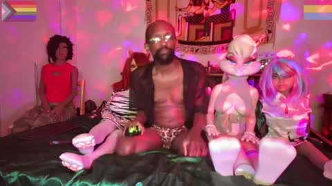 Bando Husbando online show from 5, 2, 2025