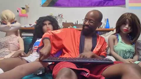 Bando Husbando online show from 4, 7, 2026