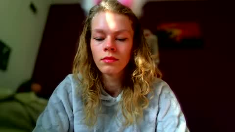 charliejones online show from 23, 9, 2025