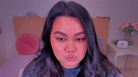 Barbie Kim online show from 7, 12, 2024