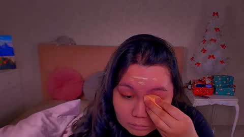 Barbie Kim online show from 26, 1, 2025