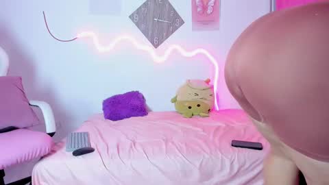 Snapshot of barbie691 chatting on 7, 1, 2025 barbie691 online show from 7, 1, 2025