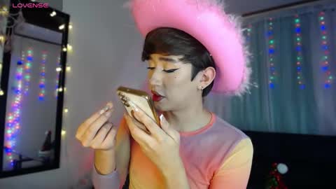          I work from home this is my room 3 online show from 17, 12, 2024