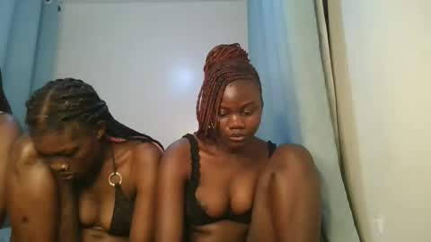 queen online show from 25, 11, 2025