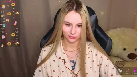 Snapshot of barbieee_doll chatting on 14, 9, 2025 Eva online show from 14, 9, 2025