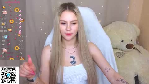 Snapshot of barbieee_doll chatting on 19, 10, 2025 Eva online show from 19, 10, 2025