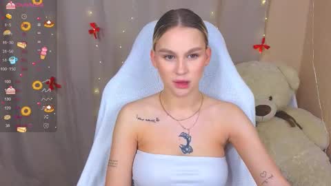 Snapshot of barbieee_doll chatting on 16, 11, 2025 Eva online show from 16, 11, 2025