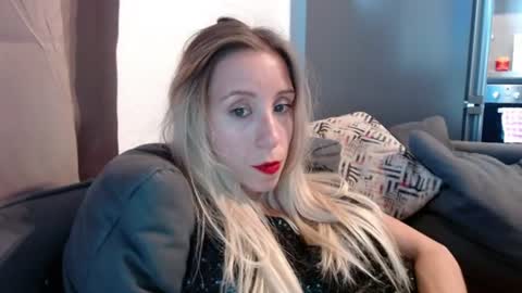 Snapshot of barelylegalblondy chatting on 3, 7, 2026 Lena online show from 3, 7, 2026