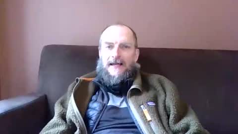 Snapshot of basiccamguy chatting on 11, 5, 2026 basiccamguy online show from 11, 5, 2026