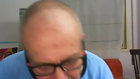 Snapshot of bassistamp chatting on 4, 8, 2026 bassistamp online show from 4, 8, 2026