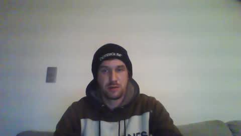 basteleus1 online show from 18, 2, 2025