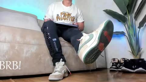 Bastian Independent Model online show from 26, 4, 2026