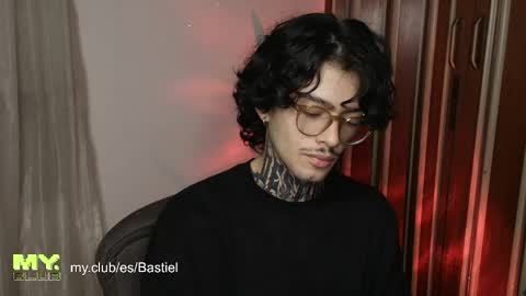 Snapshot of bastiel_ chatting on 6, 5, 2026 Bastiel online show from 6, 5, 2026