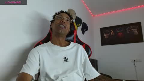 Snapshot of bbc_blaack chatting on 8, 9, 2025 bbc online show from 8, 9, 2025