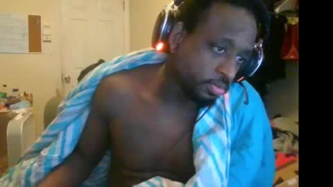 Snapshot of bbc_rocker chatting on 28, 11, 2025 rocker n queen online show from 28, 11, 2025