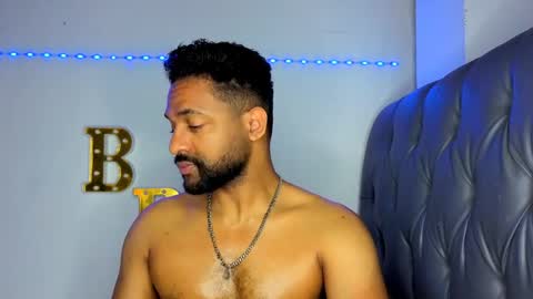 john online show from 25, 4, 2026