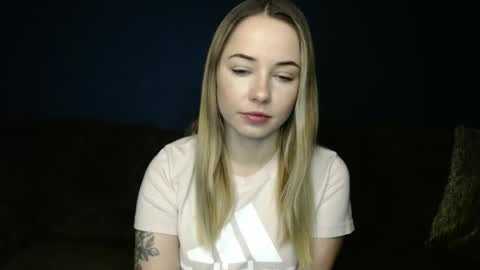 Snapshot of bbgirlnextdoor chatting on 5, 1, 2026 bbgirlnextdoor online show from 5, 1, 2026