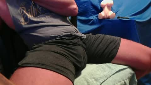 Snapshot of bbrown987654 chatting on 13, 6, 2026 ofans texasguy1 online show from 13, 6, 2026