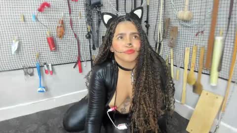 Snapshot of bdsm_meduza chatting on 16, 4, 2026 Meduza online show from 16, 4, 2026