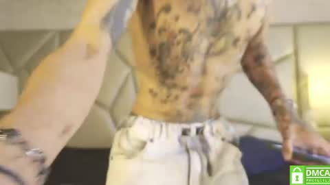 Snapshot of be_curiouss_ chatting on 7, 7, 2026 Helena Evan online show from 7, 7, 2026