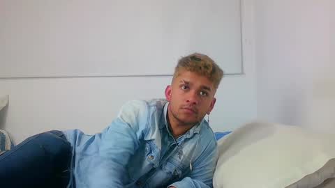 Sara  Juan online show from 26, 12, 2024