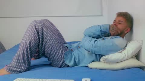 Sara  Juan online show from 29, 12, 2024