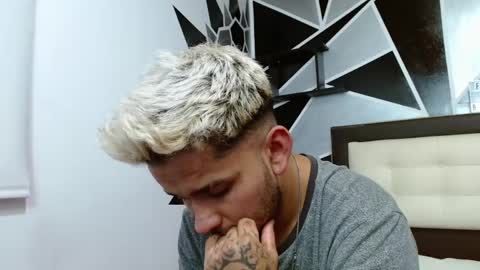 Sara  Juan online show from 6, 3, 2025