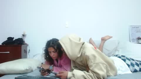 Sara  Juan online show from 12, 10, 2025