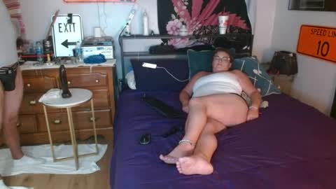 Shower Confessions online show from 28, 7, 2026